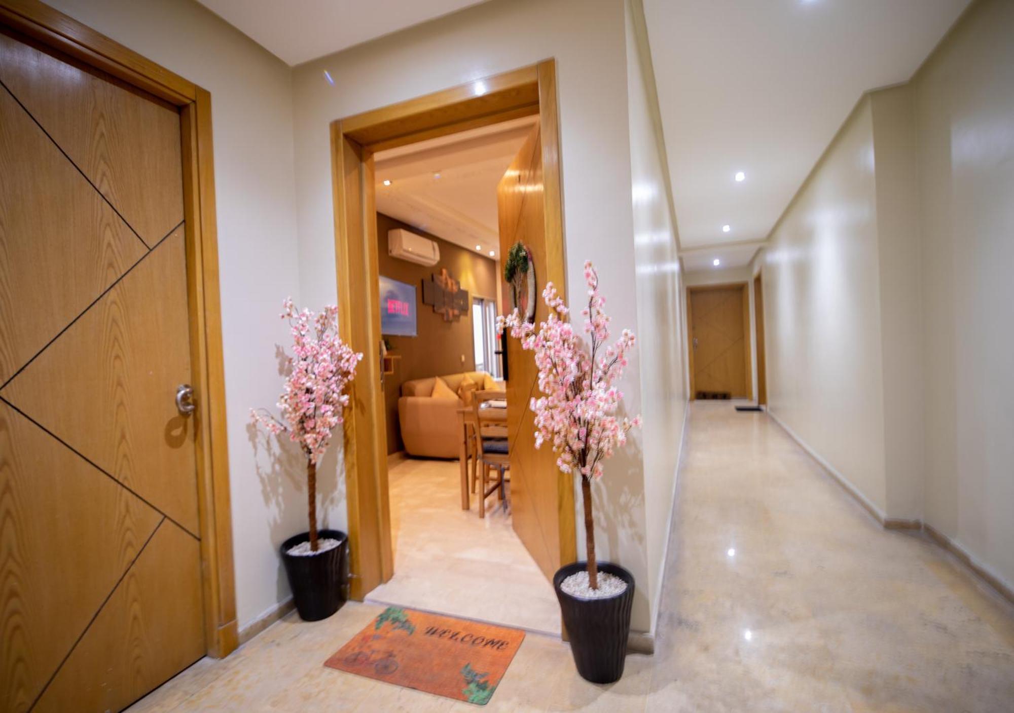 R101- Cosy And Stylish Apartment With King Size Bed- Belvedere Casablanca Exterior photo